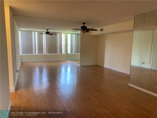 Coconut Creek, FL 33065,2660 Carambola Cir N  #305