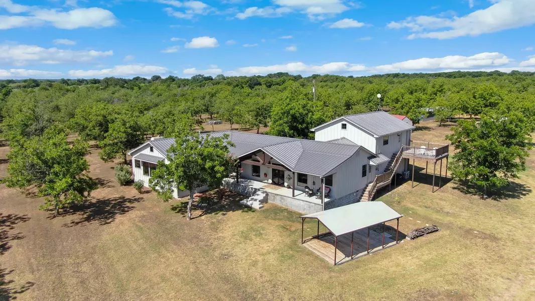 425 Blackfoot Lane, Comanche, TX 76442