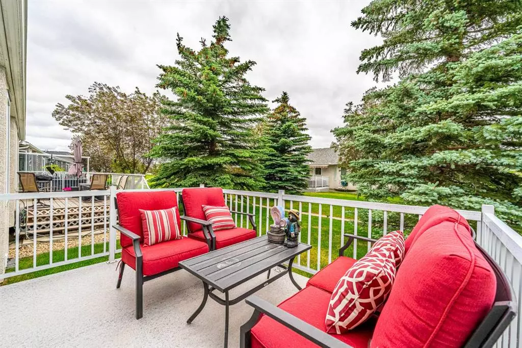 High River, AB T1V 1X4,122 Riverside CRES NW