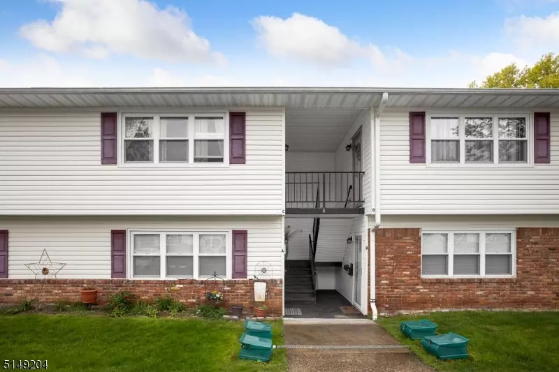 5 Utah Dr  Apt C, Old Bridge Twp., NJ 07747