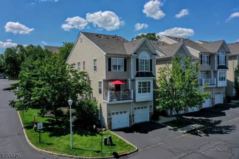 151 Mountainside Dr #151, Pompton Lakes Boro, NJ 07442