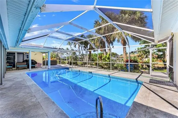 5308 Baypoint CT, Cape Coral, FL 33904