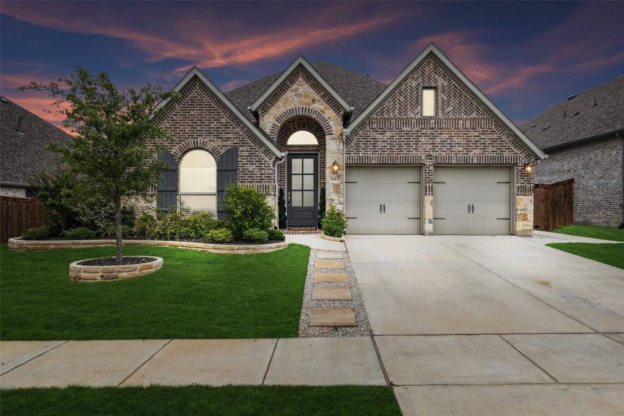 1113 Bridle Path Drive, Aubrey, TX 76227