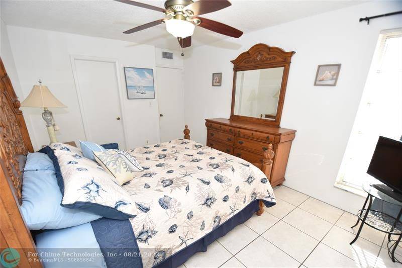 Plantation, FL 33317,6800 NW 5th St  #101