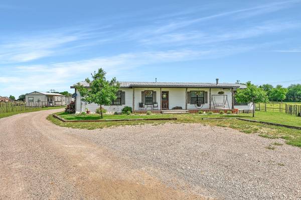 125 W Line Road, Whitesboro, TX 76273