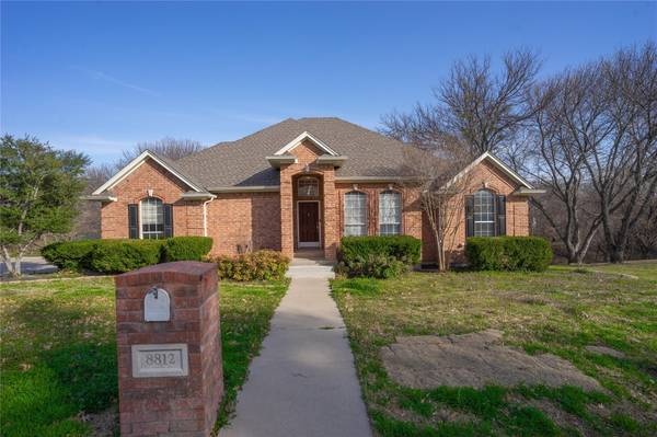 8812 Greenhaven Drive, Fort Worth, TX 76179