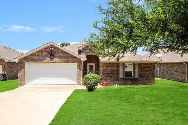 312 Timbercreek Court,  Princeton,  TX 75407