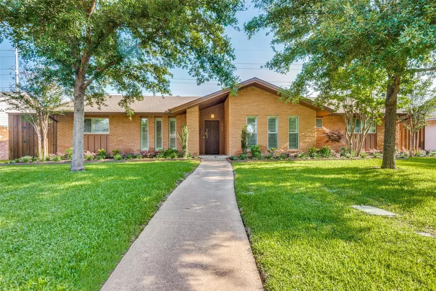 3145 Chapel Downs Drive, Dallas, TX 75229