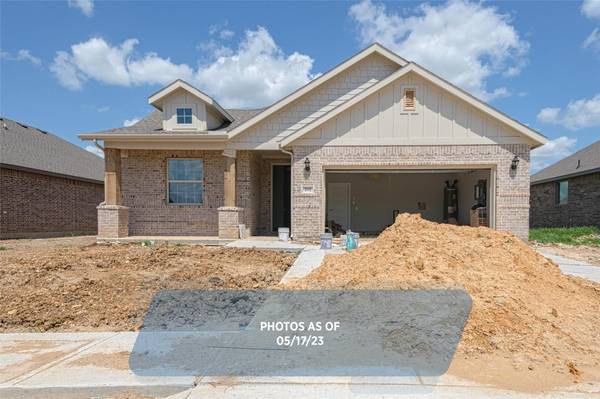 205 Lariat Lane, Valley View, TX 76272