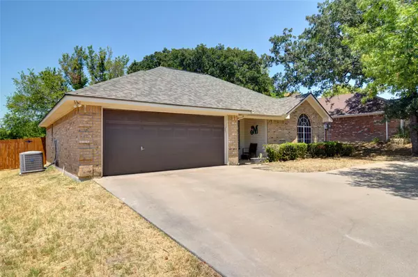 Weatherford, TX 76086,110 Chimney Rock Drive