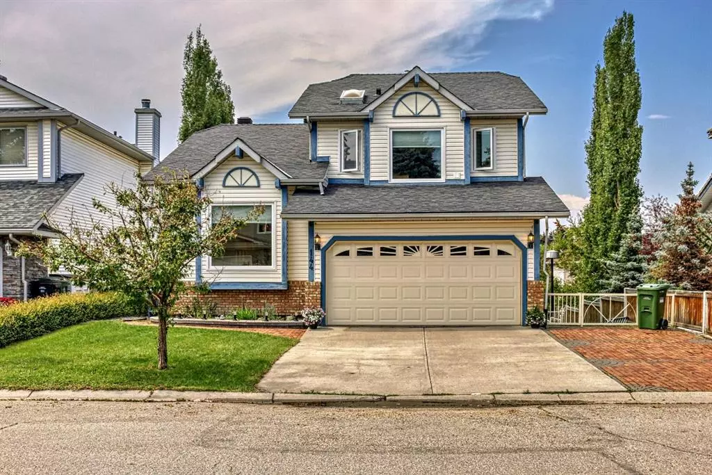 Calgary, AB T3L 1P5,144 Scenic Hill Close NW