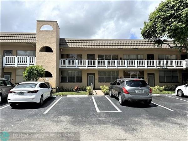 9121 Sunrise Lakes Blvd  #108,  Sunrise,  FL 33322