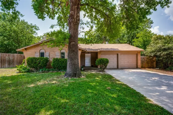 Denton, TX 76209,300 Bluebird Circle