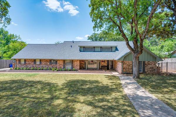 5609 Oak Top Drive, Colleyville, TX 76034