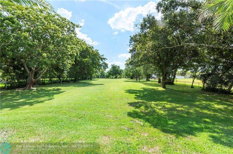Plantation, FL 33317,224 E Acre Dr