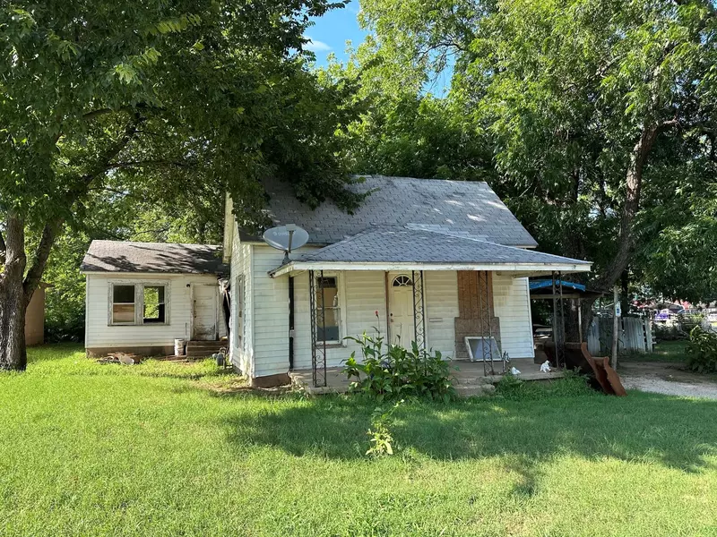 213 E Munson Street, Denison, TX 75021