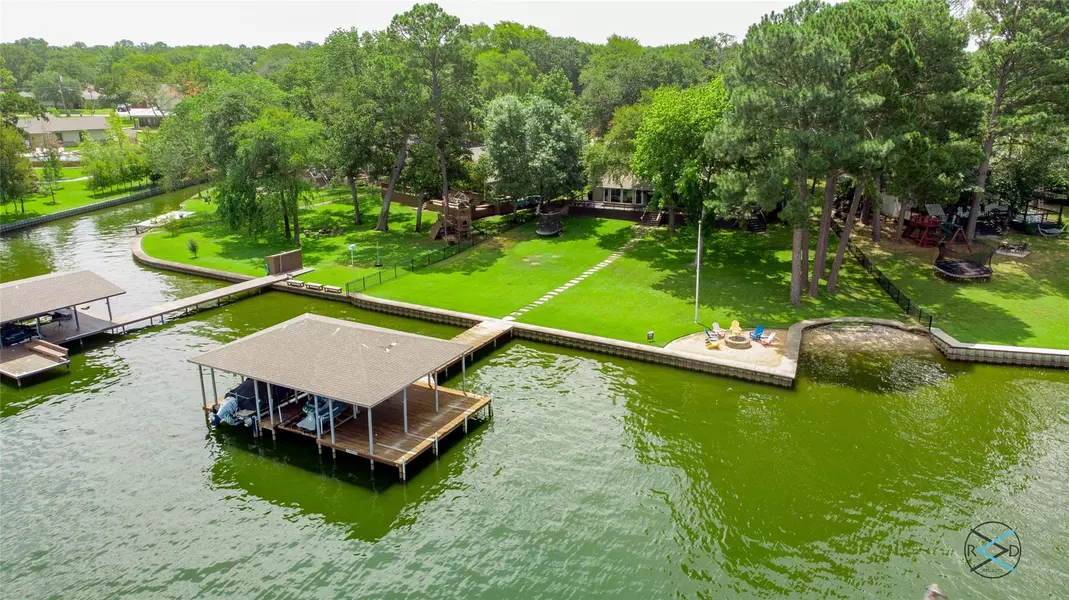 154 Enchanted Drive, Enchanted Oaks, TX 75156