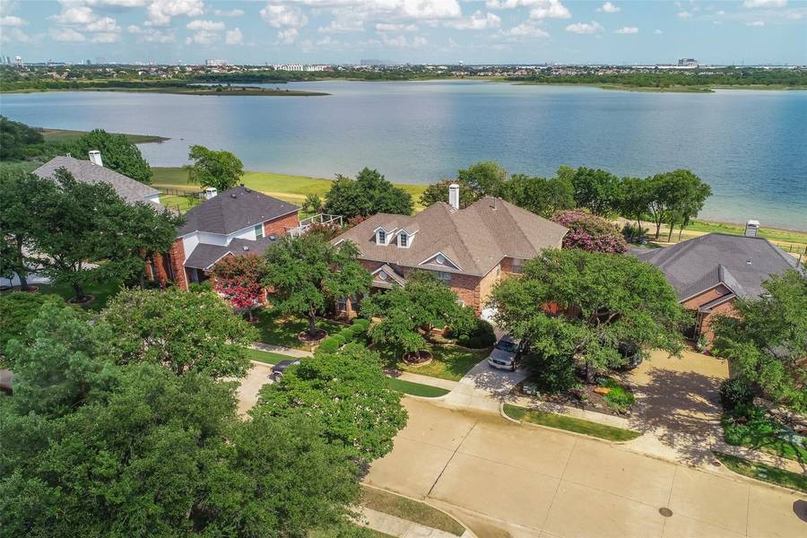 3913 Teal Cove Lane, The Colony, TX 75056