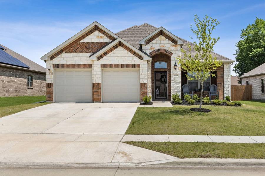 610 Comal Drive, Crandall, TX 75114