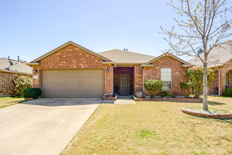 1014 Lake Grove Drive, Little Elm, TX 75068