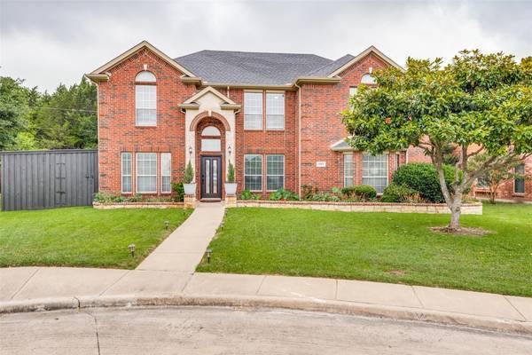 1801 Bramble Creek Drive,  Desoto,  TX 75115