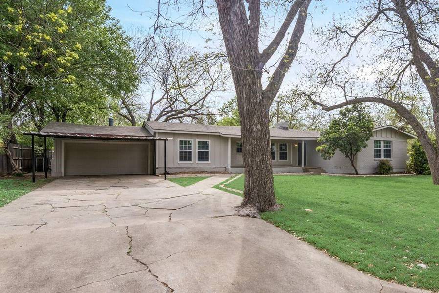 2800 Kingsbury Avenue, Richland Hills, TX 76118