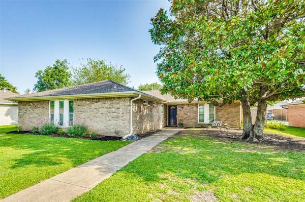 909 Cypress Drive, Allen, TX 75002