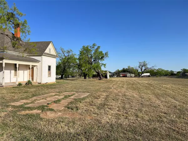 Moran, TX 76464,240 Post Oak Street