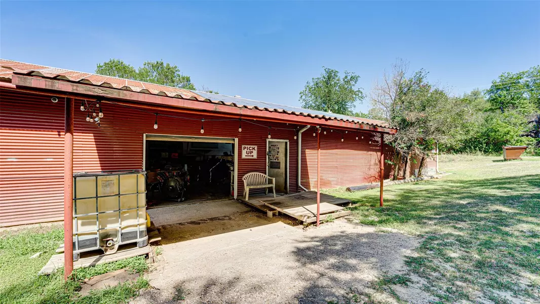 195 Sunflower Lane, Whitney, TX 76692