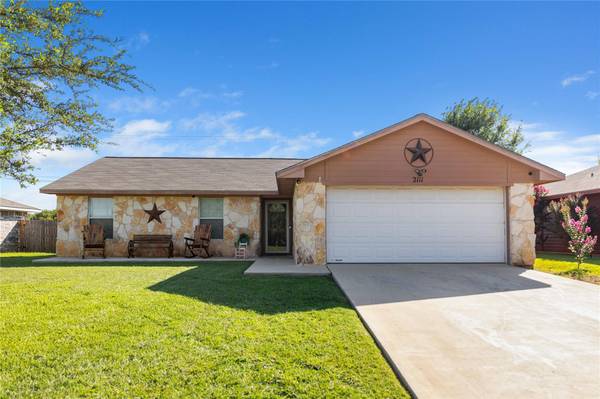 2111 8th Street, Brownwood, TX 76801