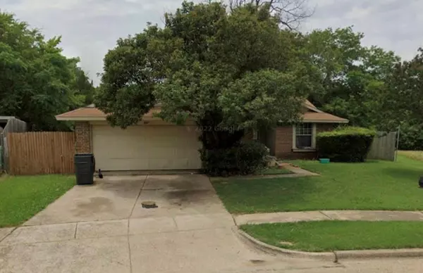 6702 Umphress Road, Dallas, TX 75217