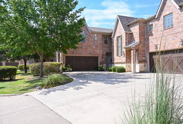 5051 Barcelona Trail, Grand Prairie, TX 75052