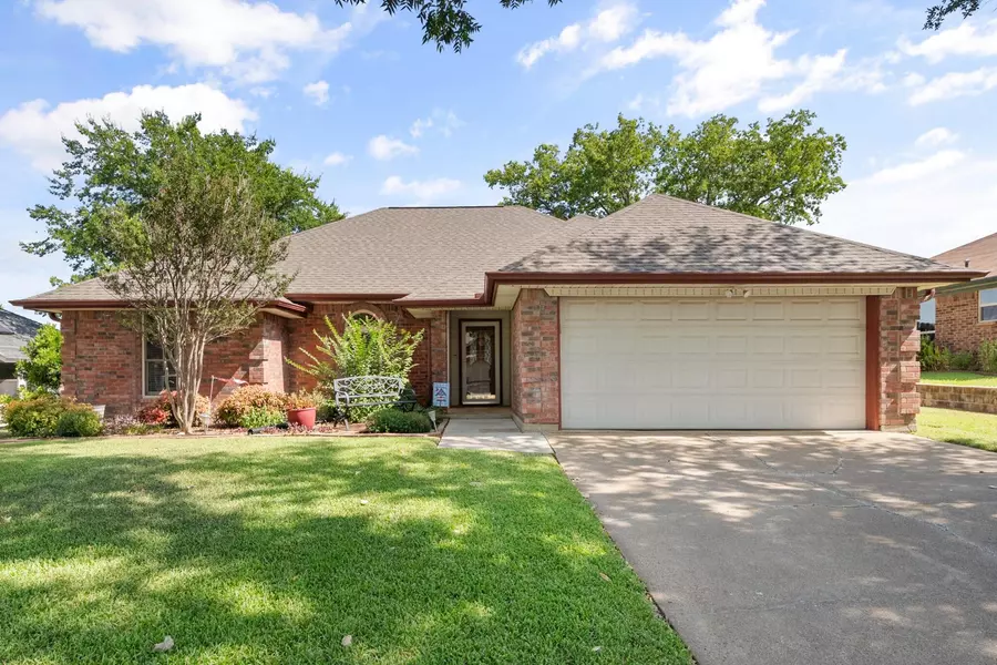 6713 N Park Drive, North Richland Hills, TX 76182