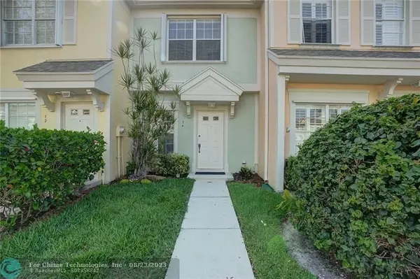 Weston, FL 33326,74 Whitehead Cir  #74