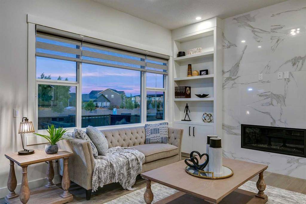 Chestermere, AB T1X 2M8,43 Waterford HTS