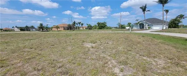 1726 NW 8th TER, Cape Coral, FL 33993