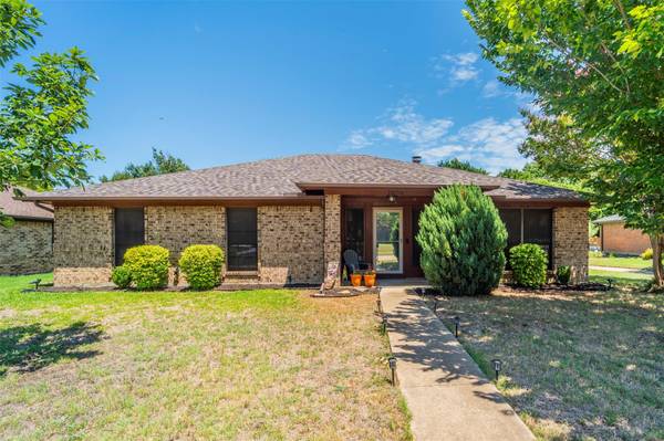 7804 Roberta Drive, Plano, TX 75025