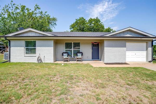 507 Harmon, Weatherford, TX 76086