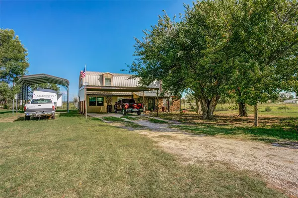 208 County Road 1874, Chico, TX 76431