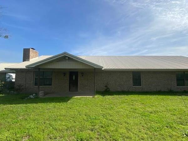 2355 Lcr 486,  Mexia,  TX 76667