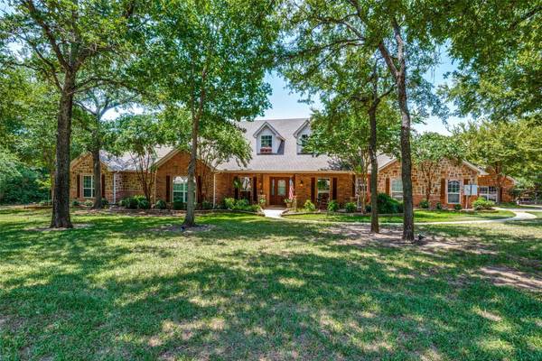 1601 Oak Point Drive, Cross Roads, TX 76227