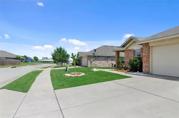 Rhome, TX 76078,12921 Azure Heights Place