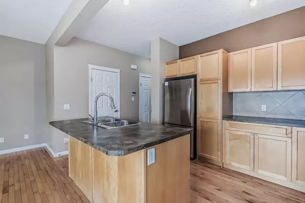 Airdrie, AB T4B 0B5,620 Luxstone LNDG SW #405