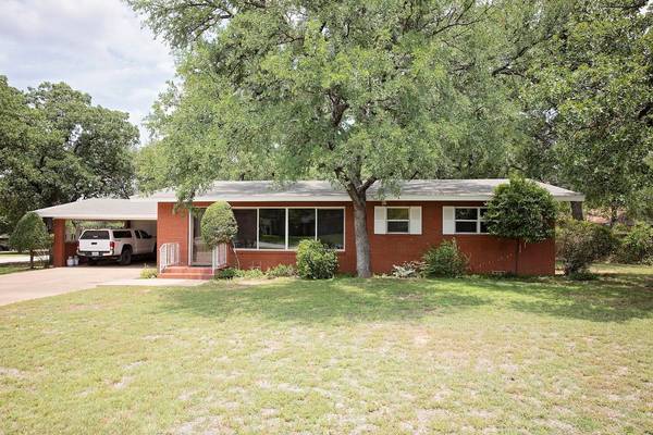 1415 Brazos Street,  Graham,  TX 76450