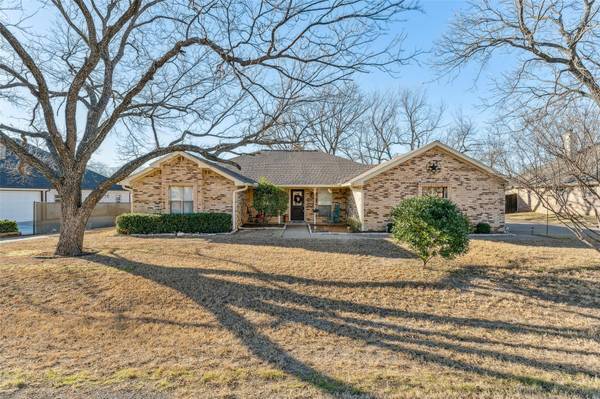 6200 Prospect Hill Drive, Granbury, TX 76049