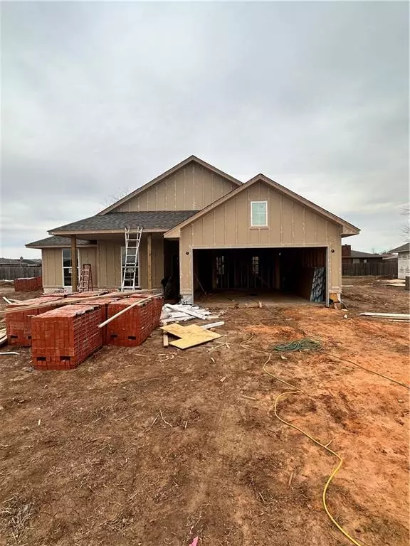 4628 Sandhill Drive, Enid, OK 73703