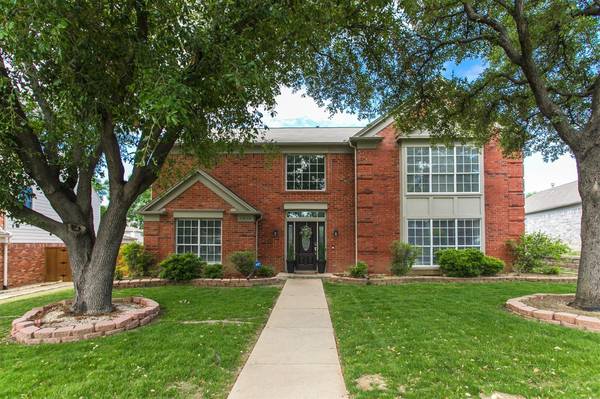 1210 Saint Tropez Drive, Carrollton, TX 75006