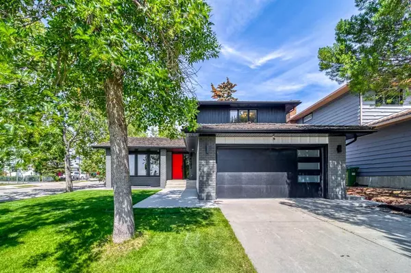 Calgary, AB T3A 2L3,4103 Edgemont HL NW