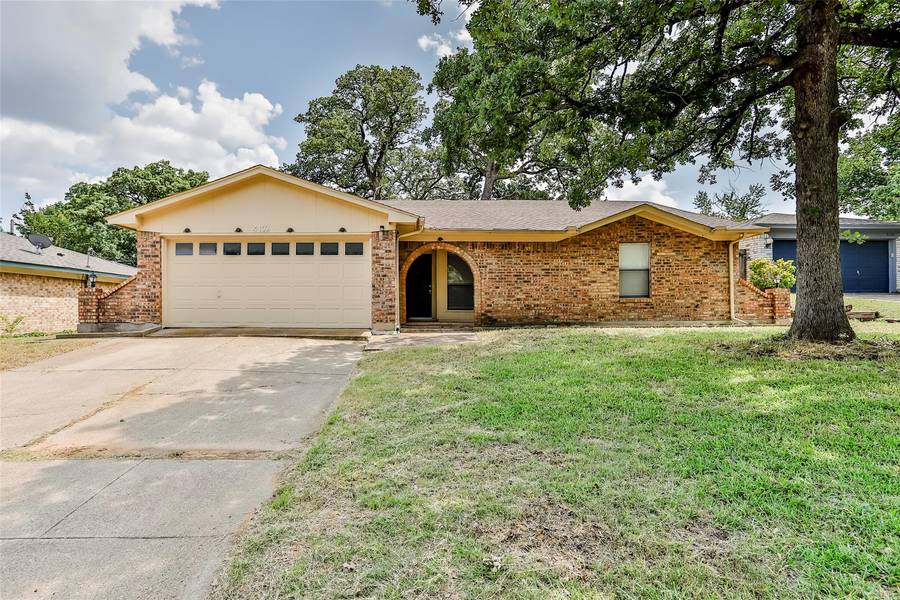 4102 Chipwood Court, Arlington, TX 76017