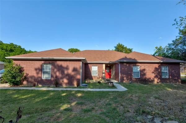 305 S Old Mansfield Road, Keene, TX 76059